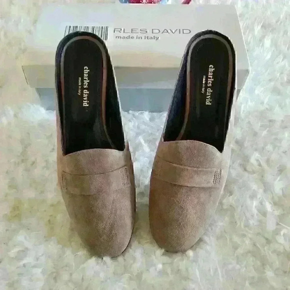 Charles David Mulley Slide Sandal - Picture 2 of 6